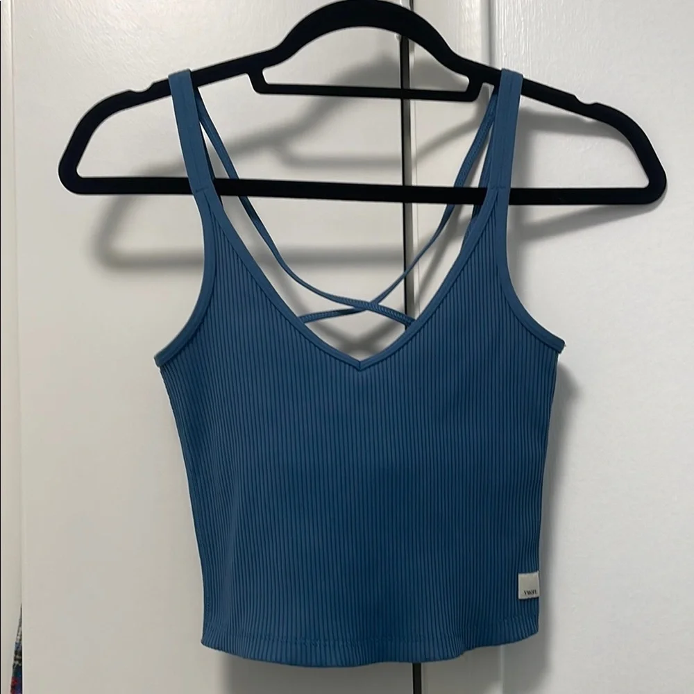 Vuori Blue Tank Top - Picture 4 of 10